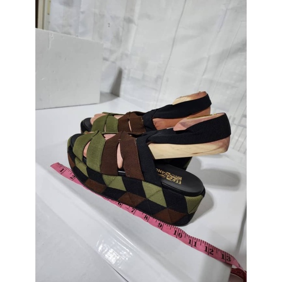 Authentic SALVATORE FERRAGAMO Colorblock Pattern Slingback Sandals Green/Brown - Picture 10 of 13